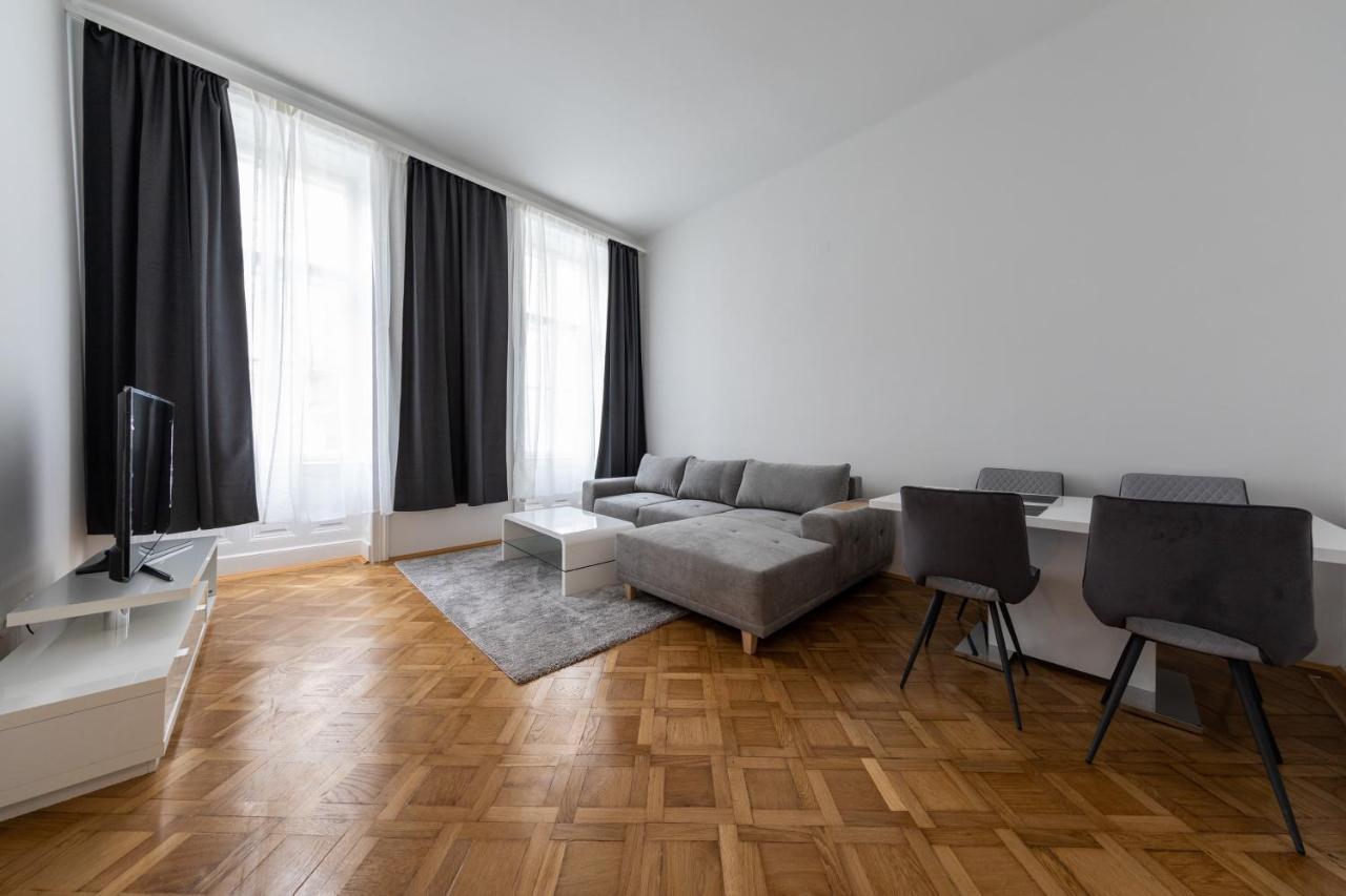 Dream Center Apartment Vienna