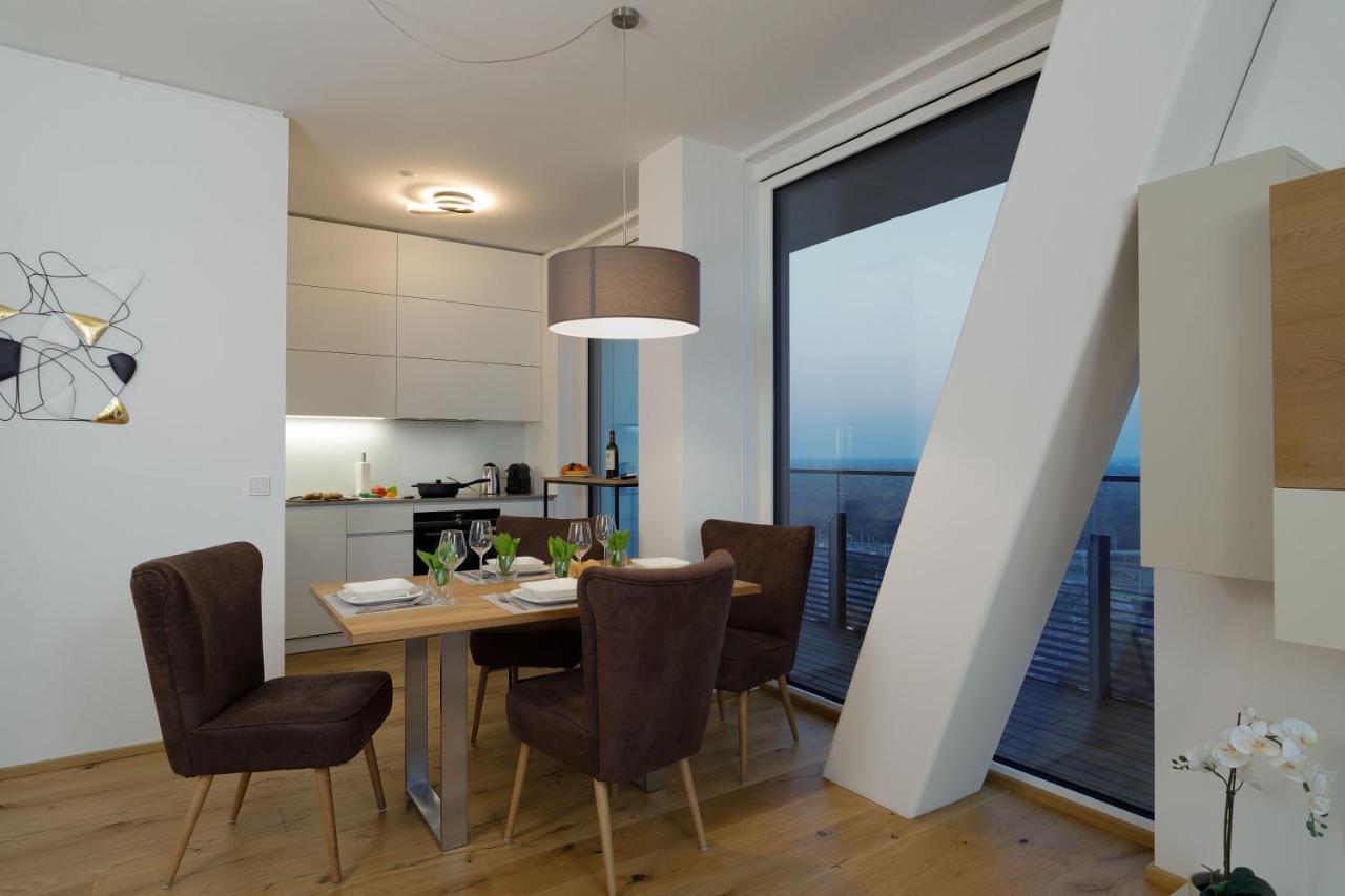 Triiiple Level 21 Mit Balkon Und Tiefgarage Apartment Vienna