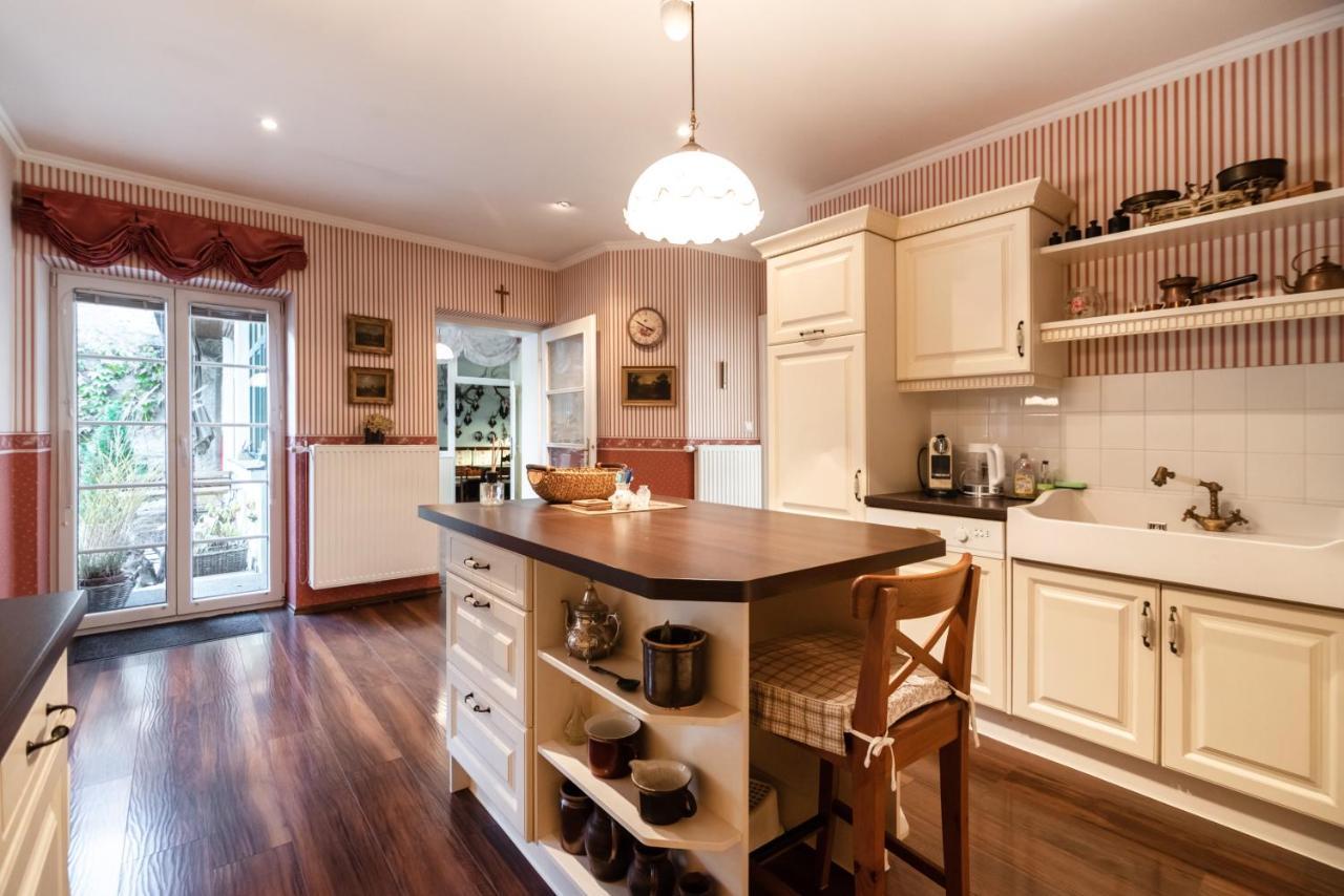 Apartment Renoviertes Mit Garten In Ruhelage Wien