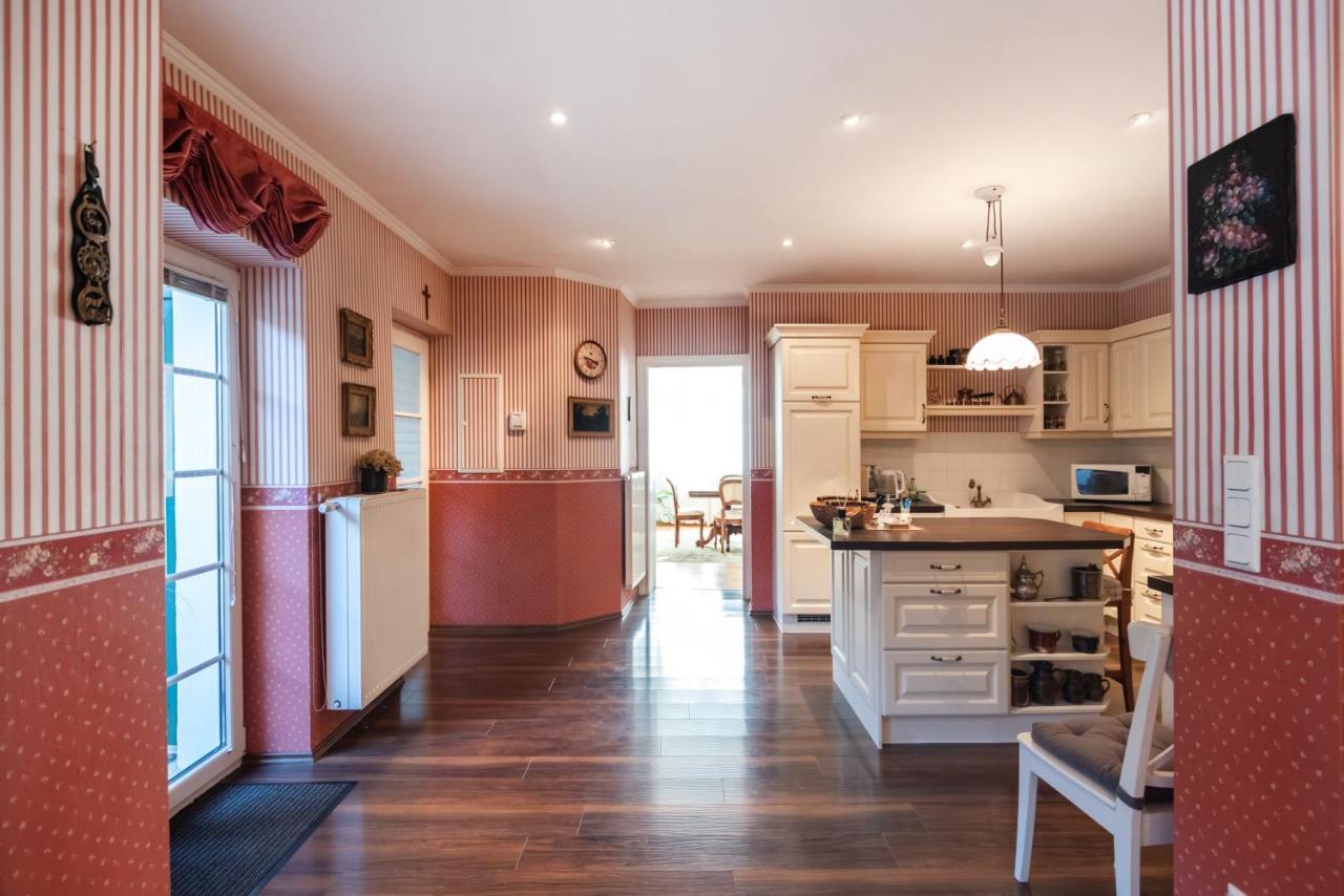 Renoviertes Mit Garten In Ruhelage Apartment Wien