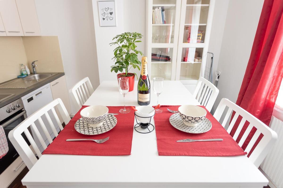 Apartment New Shalalaliving - Lovenest Or Workspace Near Schoenbrunn Bg