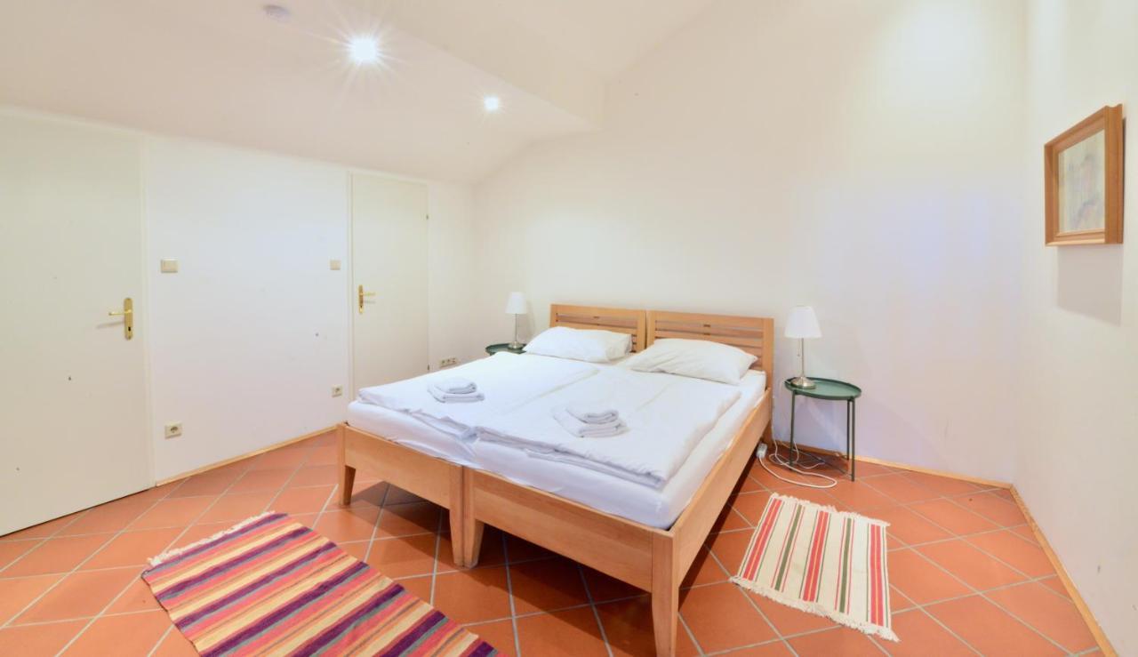 Spacious Flat With Panoramic View Apartment