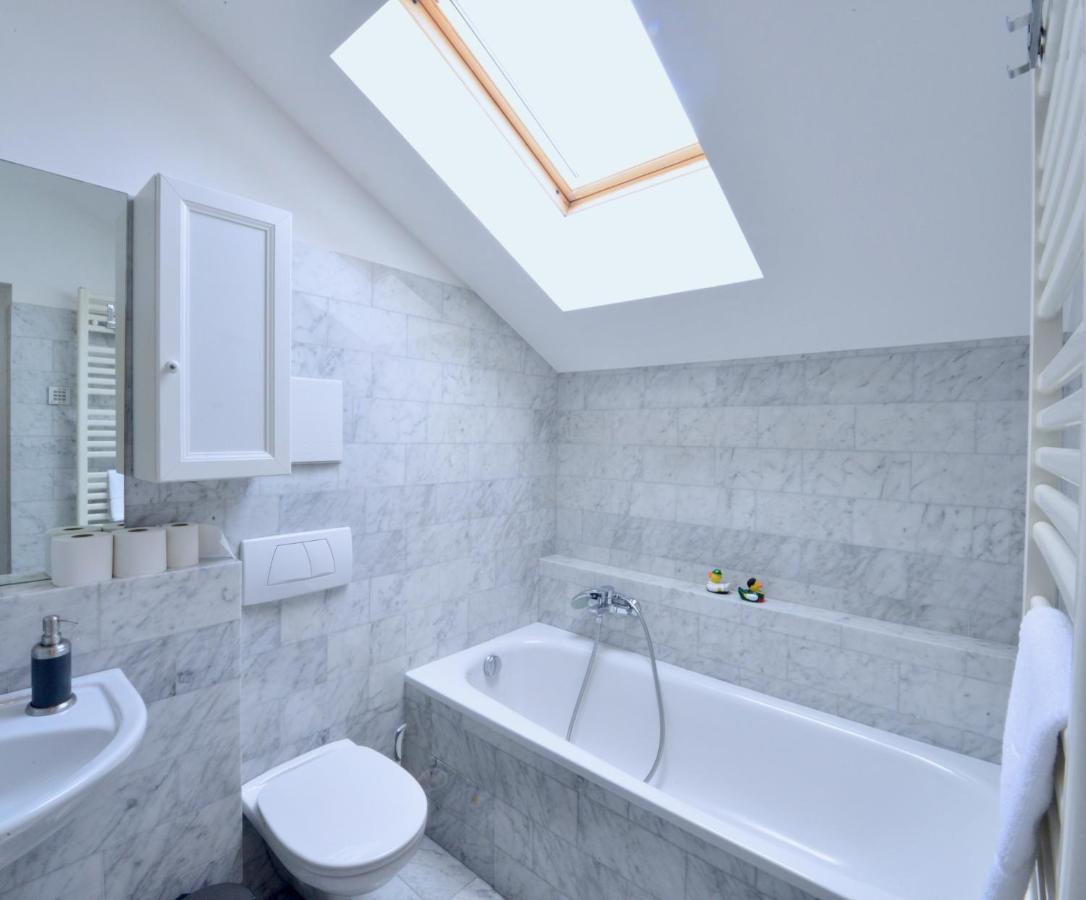 Spacious Flat With Panoramic View