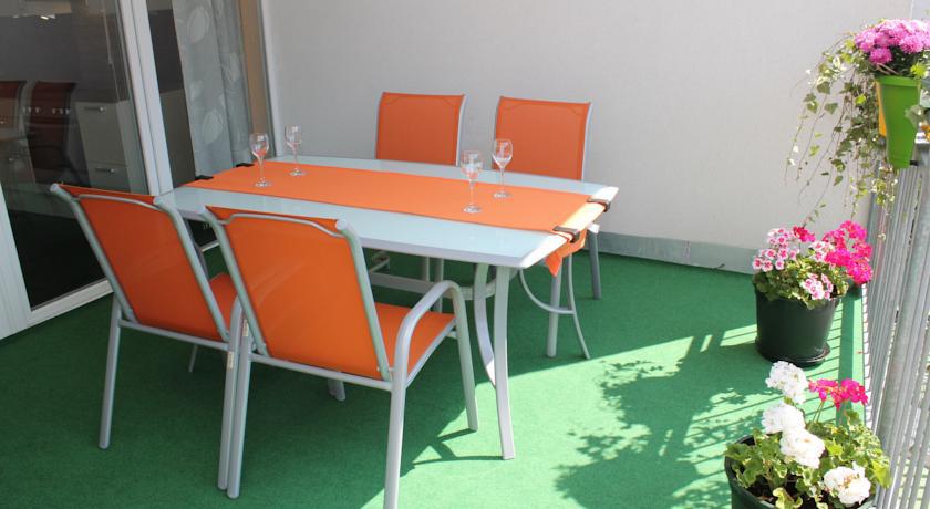 3 Sunny Apartments-schoenbrunn, 100m2 With Balcony