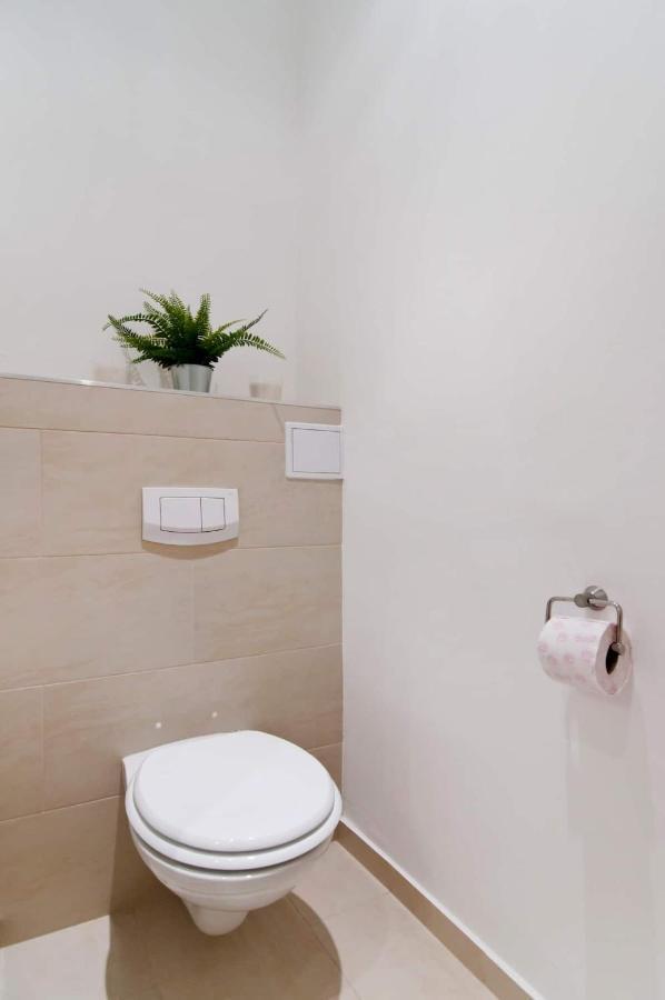 ⍟luxurious And Bright⍟ 5 Min Walk To City Center Apartment