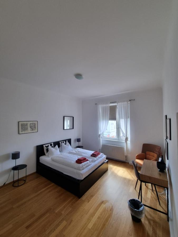 Experience Apartment