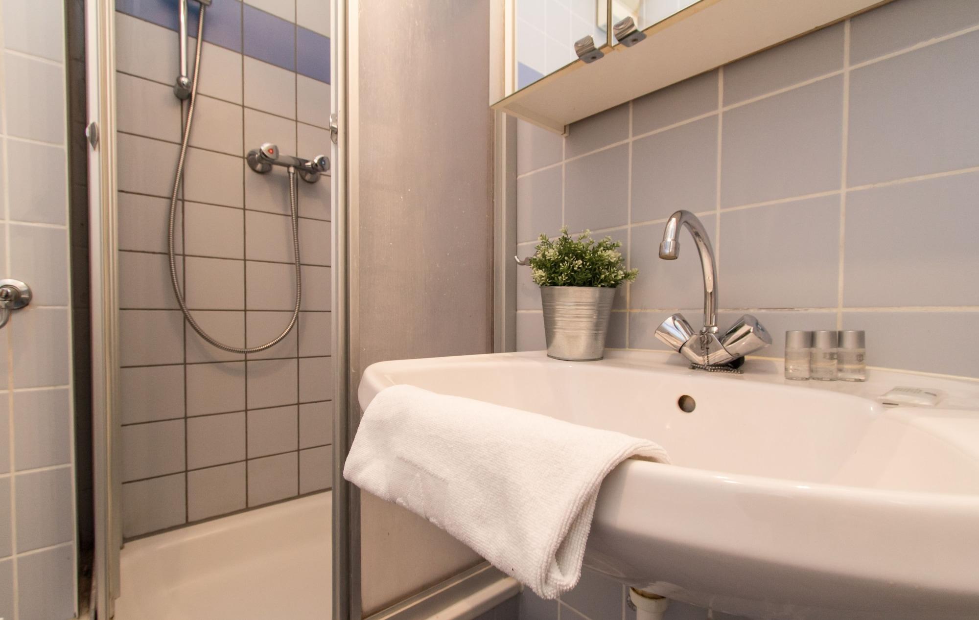 Apartmenthaus Hietzing I Contactless Check-in Apartamento