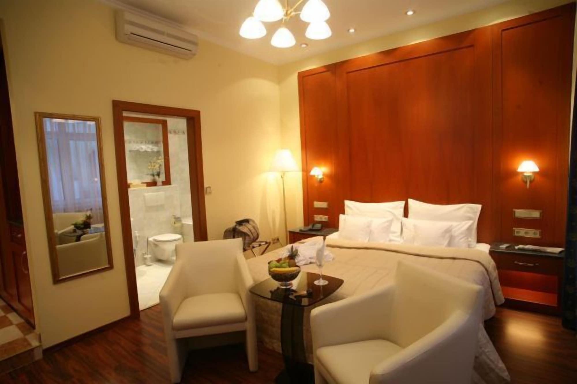 Corvinus - Newly Renovated 4*