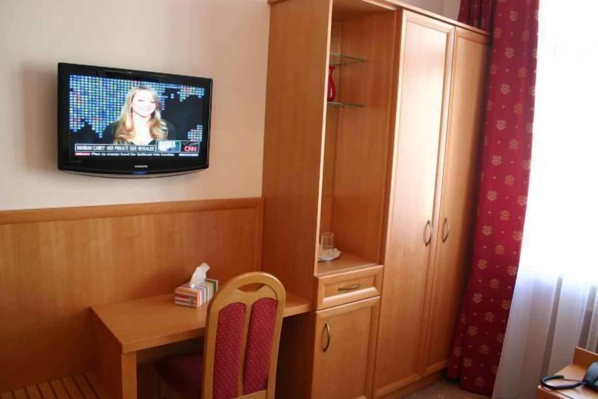 Corvinus - Newly Renovated Hotel