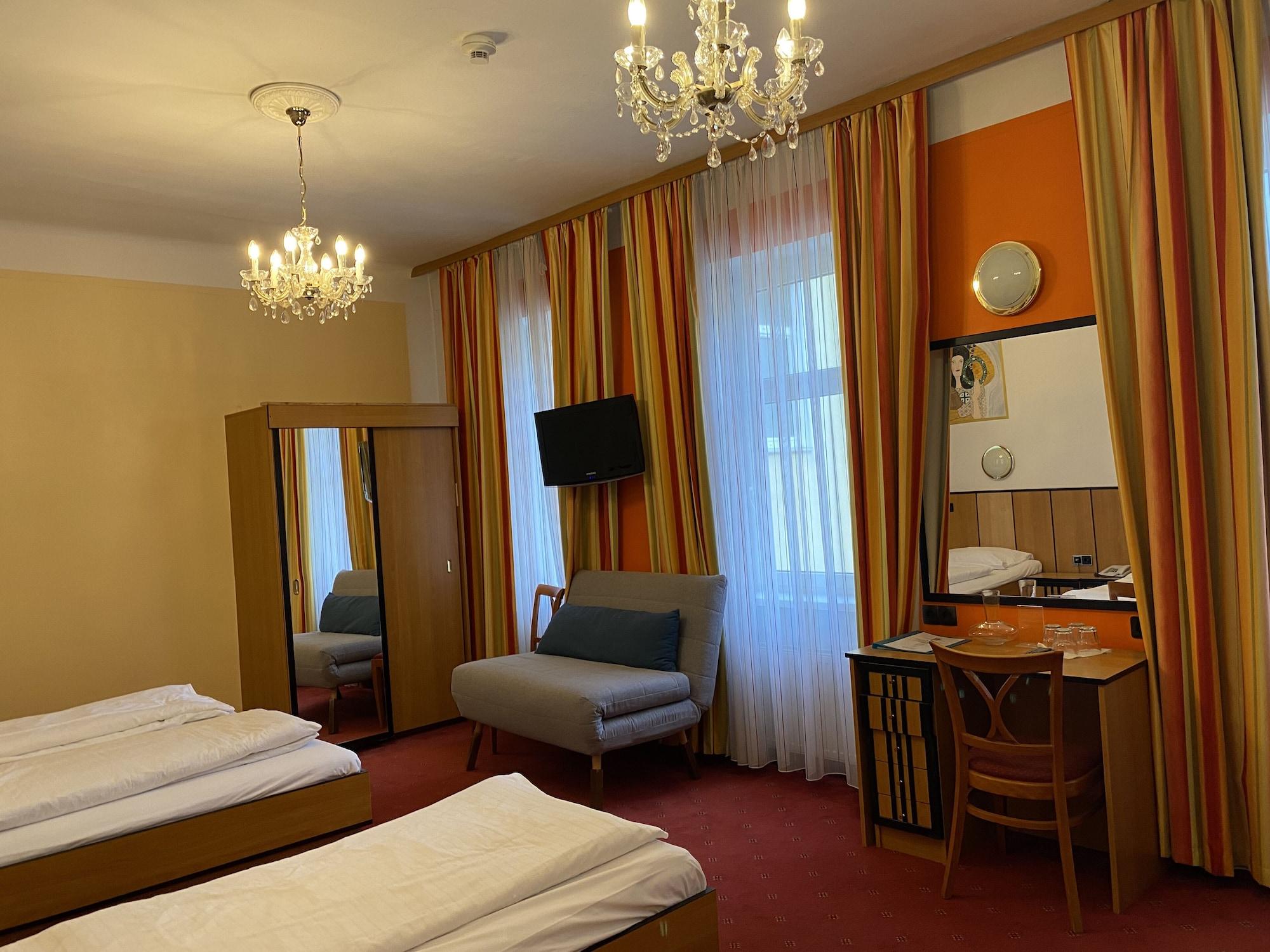 Garten- Und Kunsthotel Gabriel 3*
