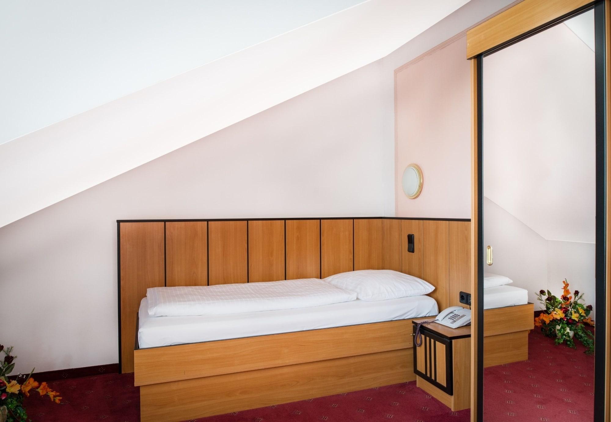 Garten- Und Kunsthotel Gabriel 3* Vienna