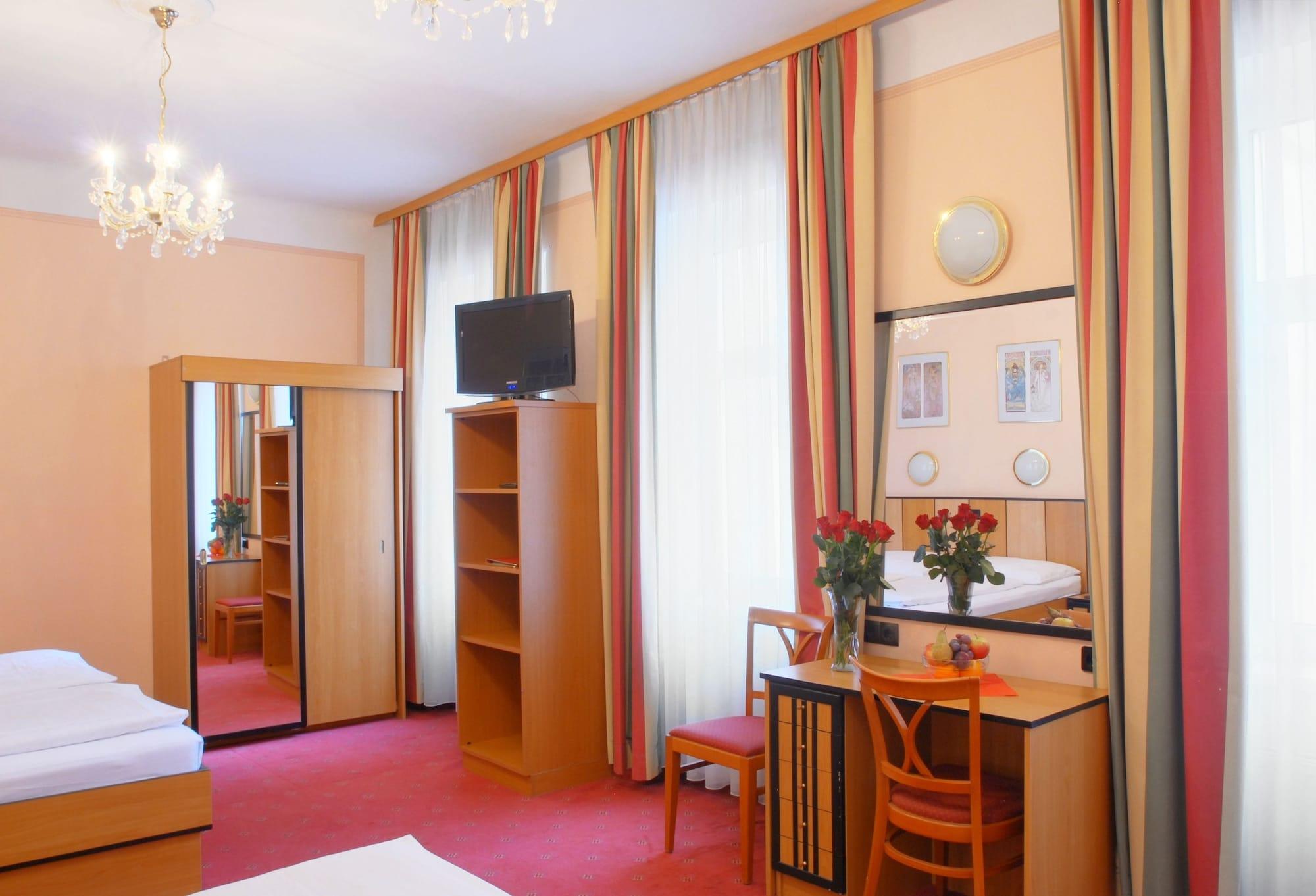 Garten- Und Kunsthotel Gabriel