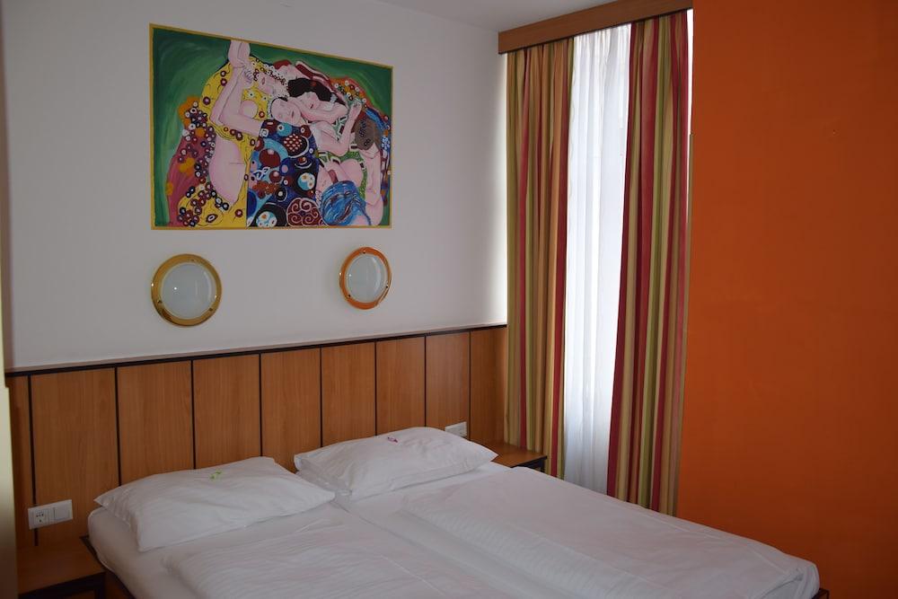 Garten- Und Kunsthotel Gabriel Vienna