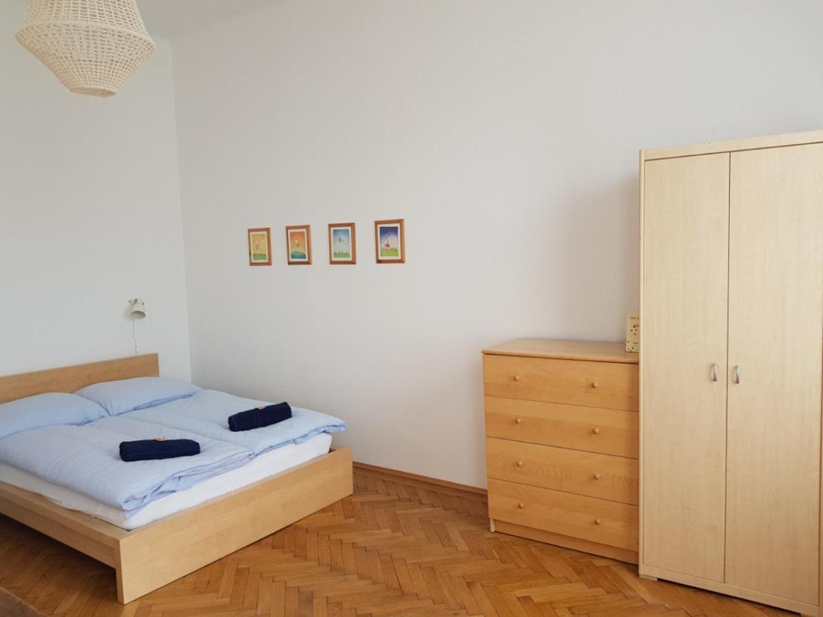1090 * Wien