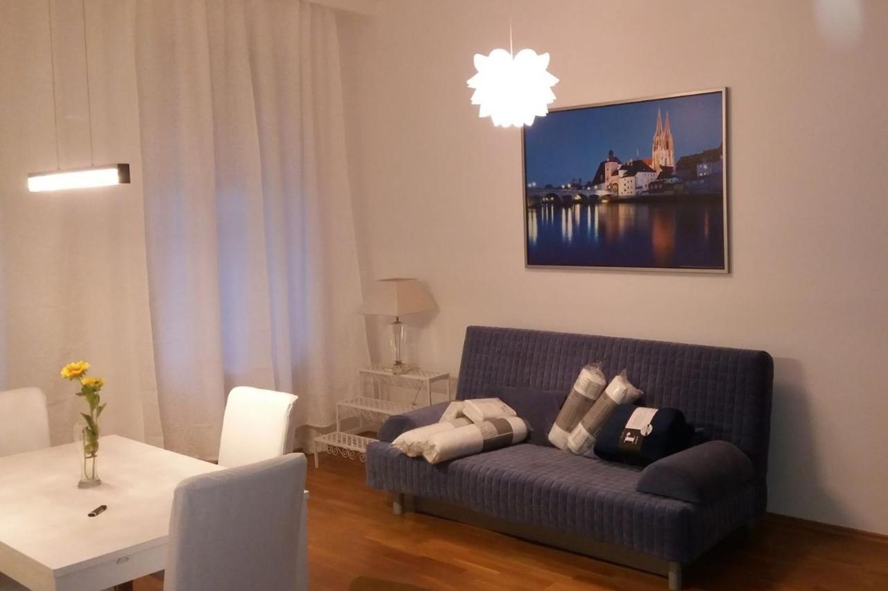 1090 Apartment *