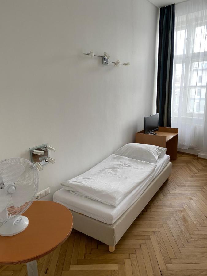 Kolbeck 2* Viena