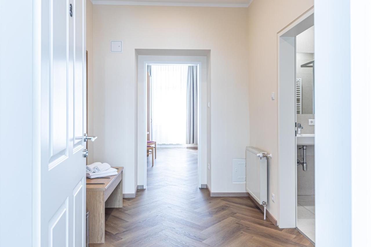 Hotel-pension Fuenfhaus 3* Vienna