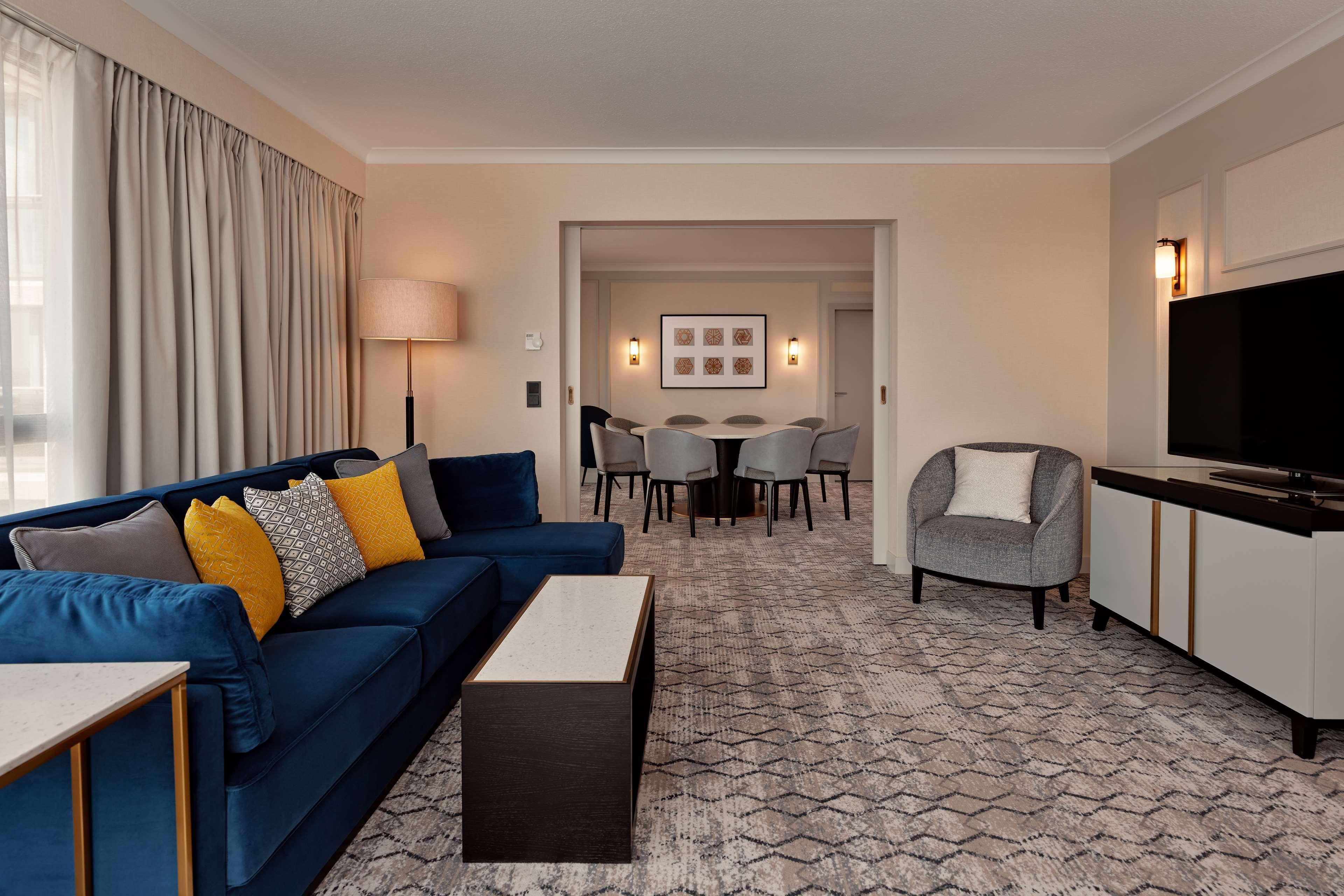 Hilton Park Hotel 5*