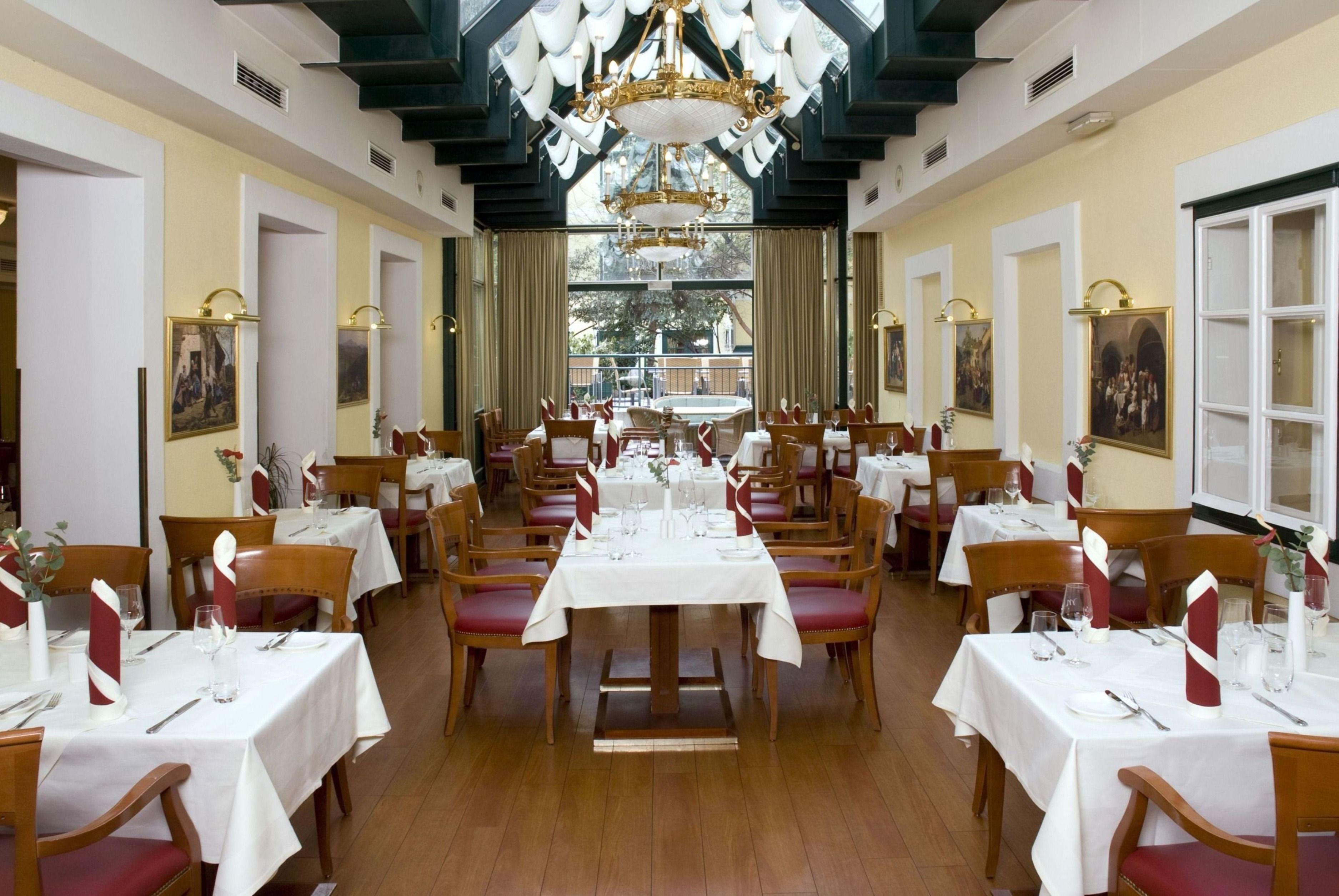 Mercure Grand Biedermeier Hotel 4*