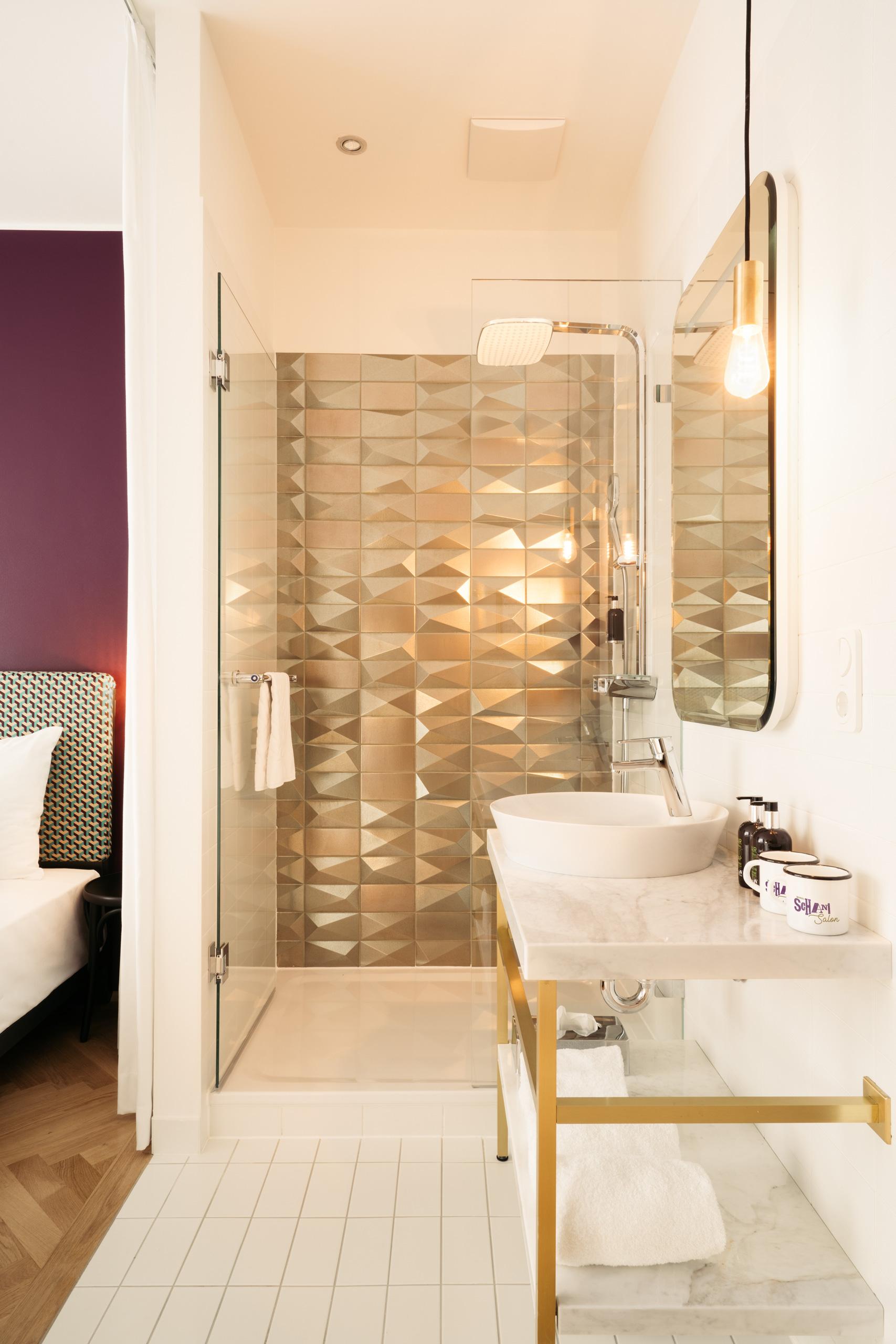 Schani Salon Hotel