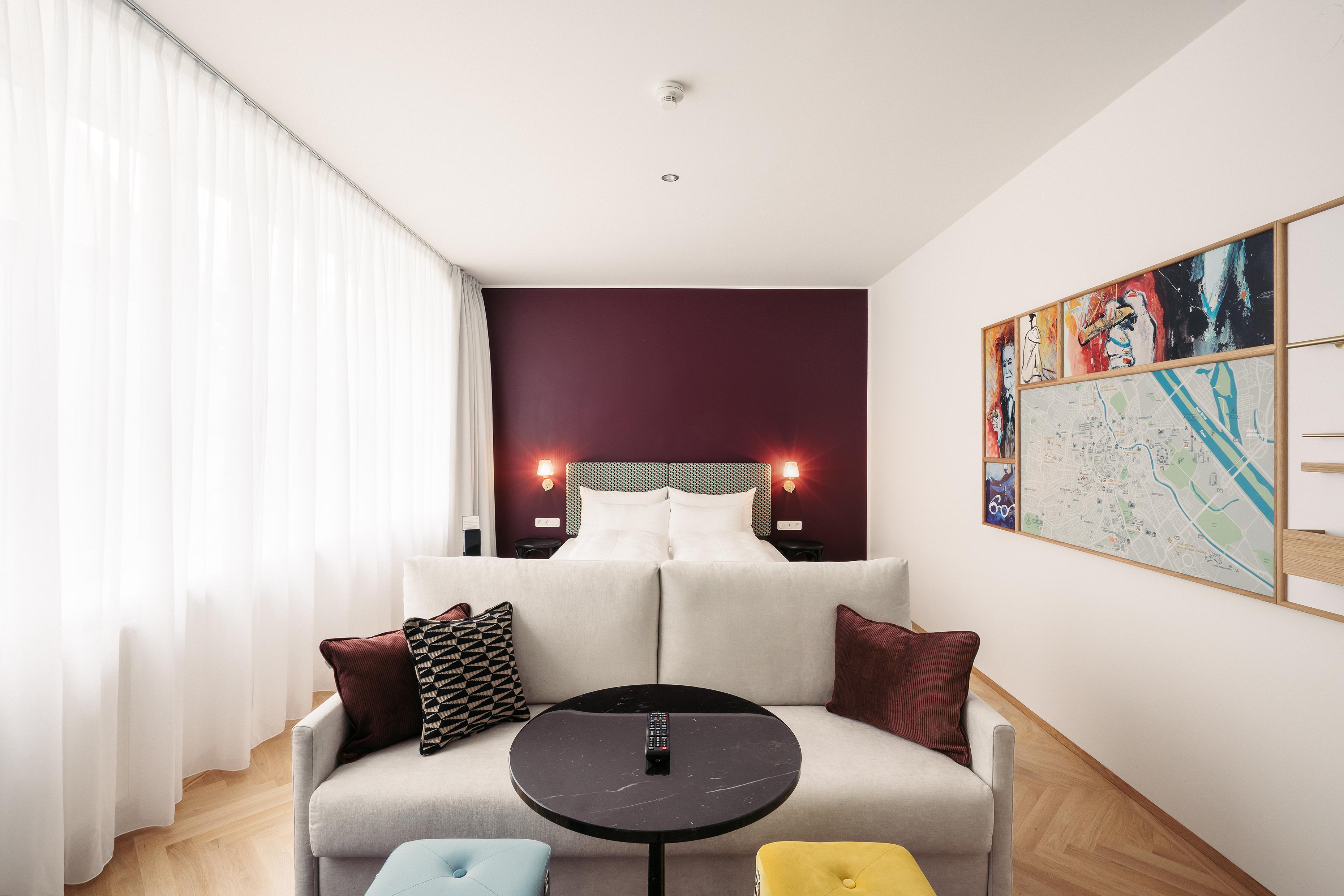 Schani Salon 4*