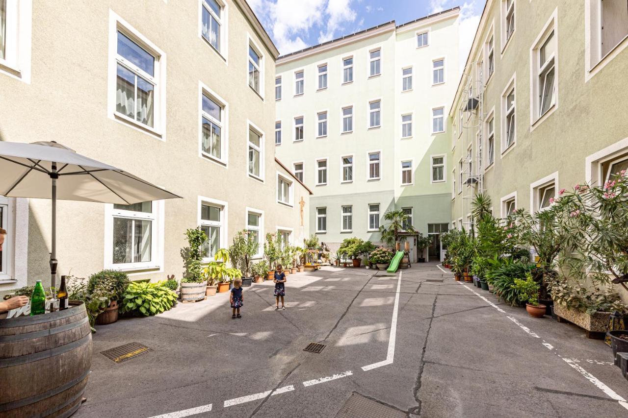 Hotel-pension Fuenfhaus Vienna