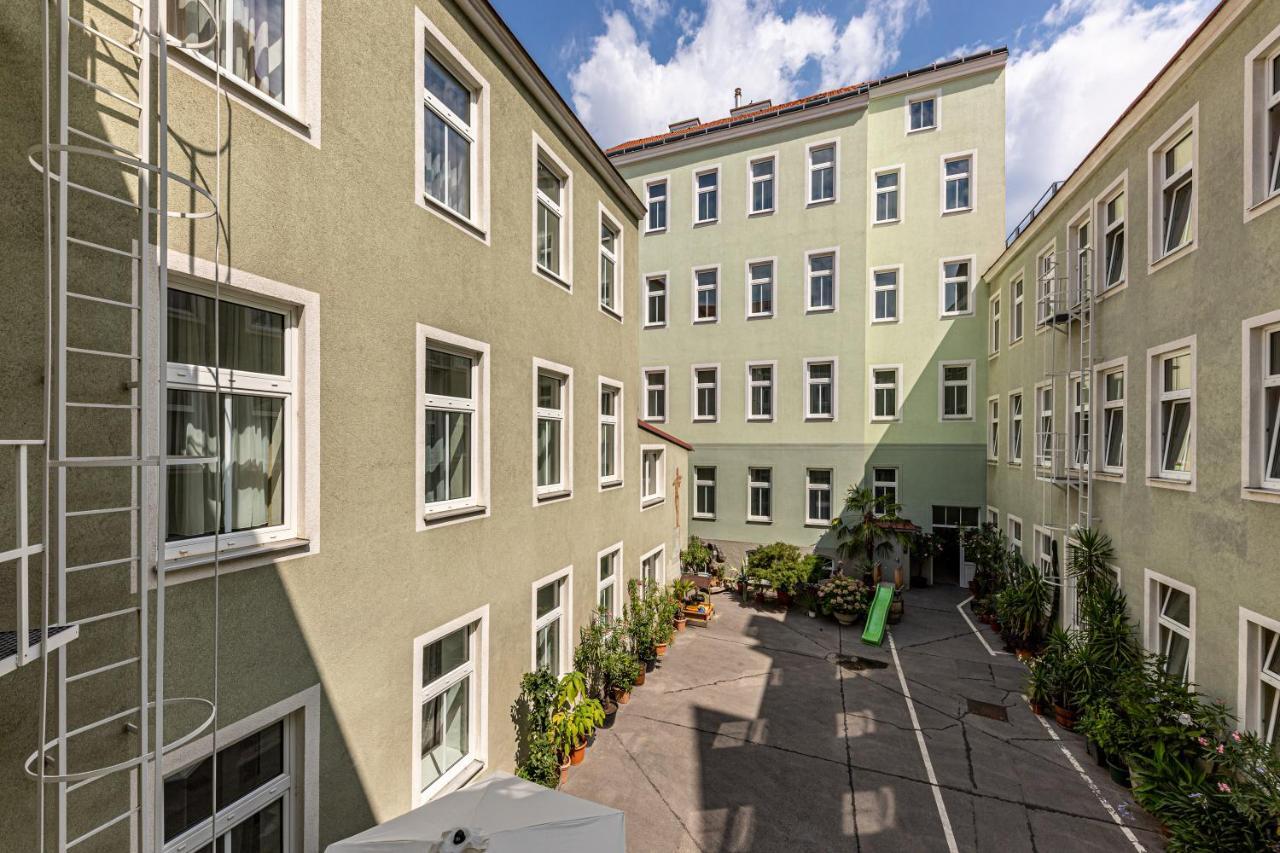 Hotel-pension Fuenfhaus