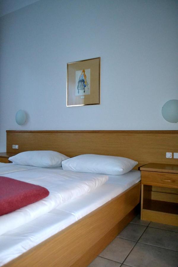 Hotel-pension Fuenfhaus Affittacamere 3*