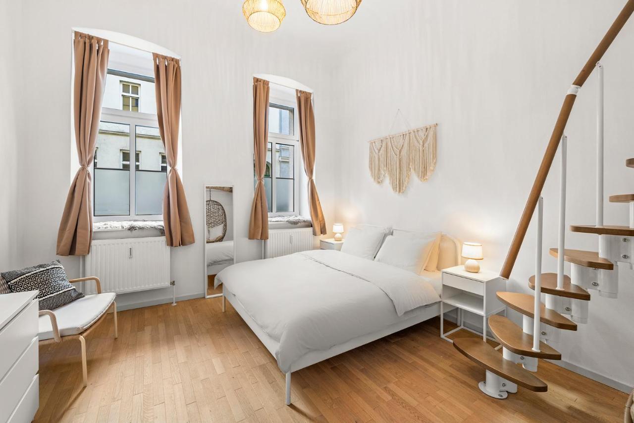 The Boho Loft Vie *
