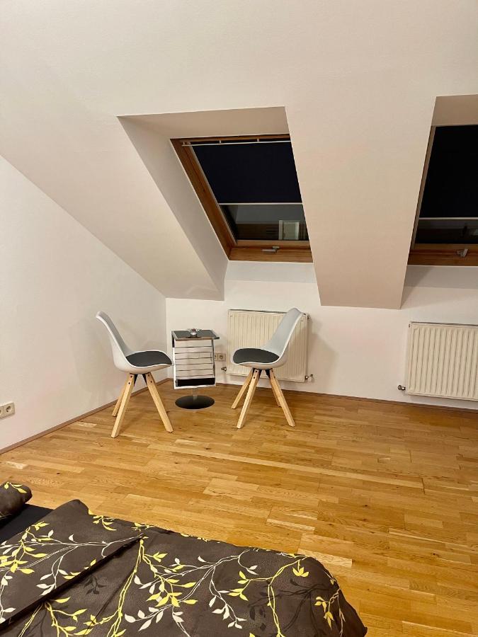 Ruhiges Dachgeschoß Cityapartment Im Zentrum Wiens Wien
