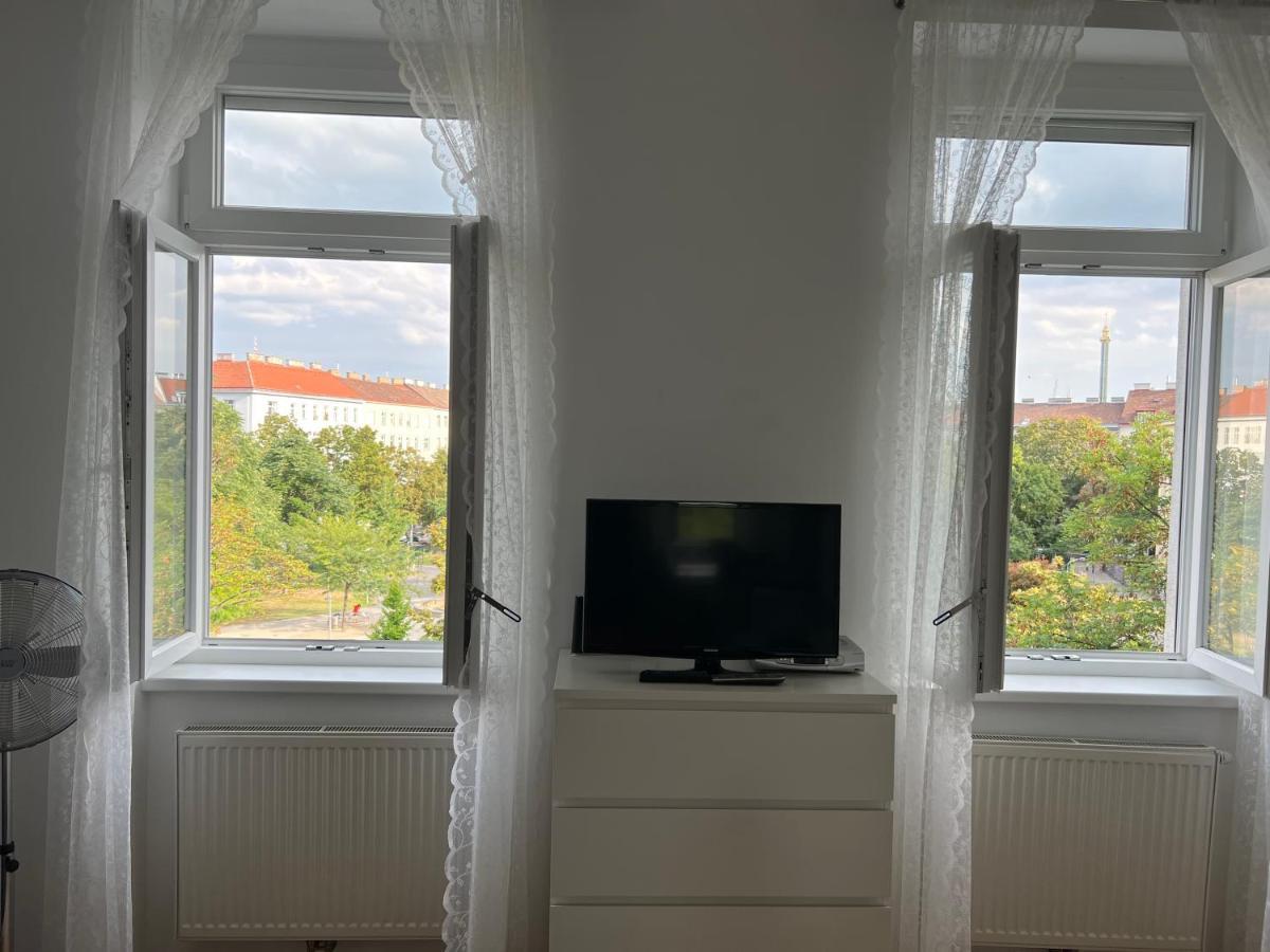 Cozy One Bedroom With Park View Vienna