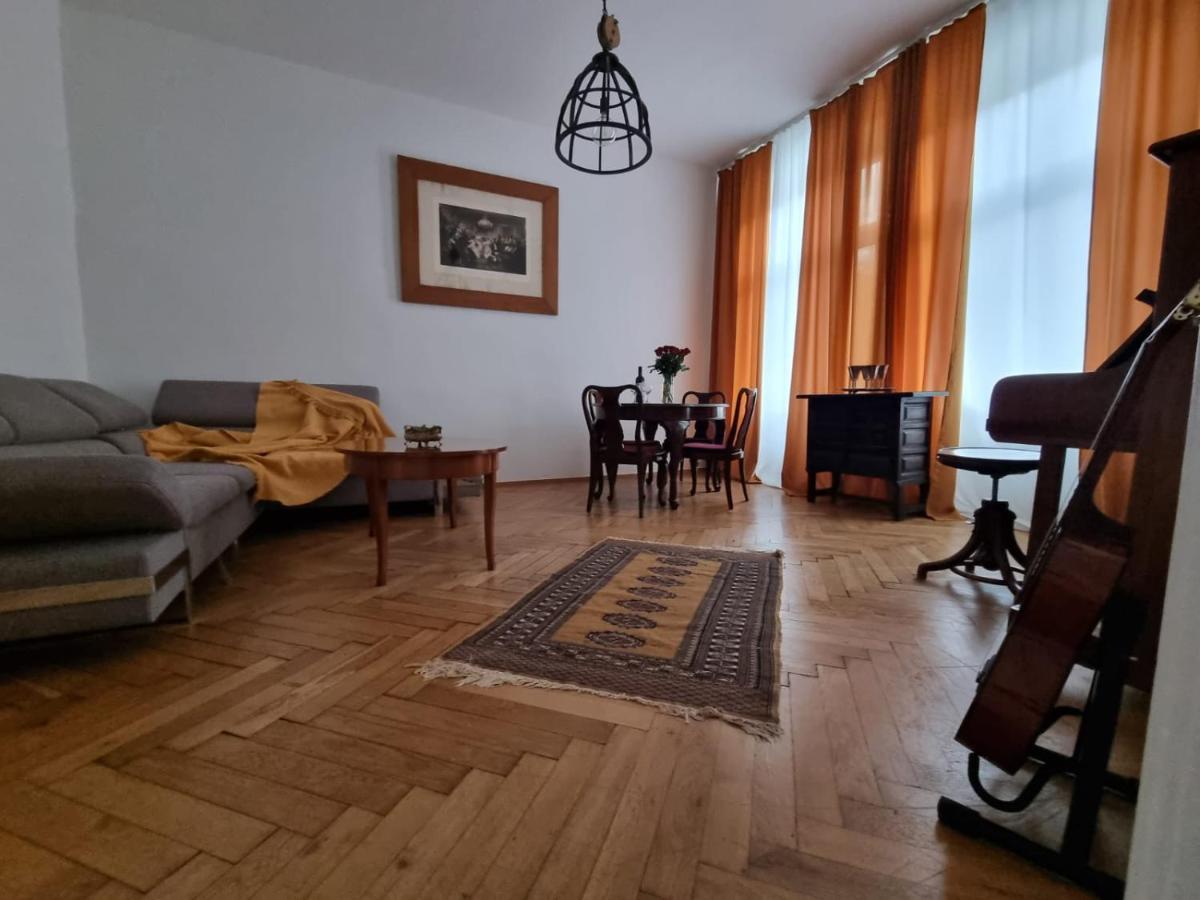 Art Nouveau Apartment Vienna