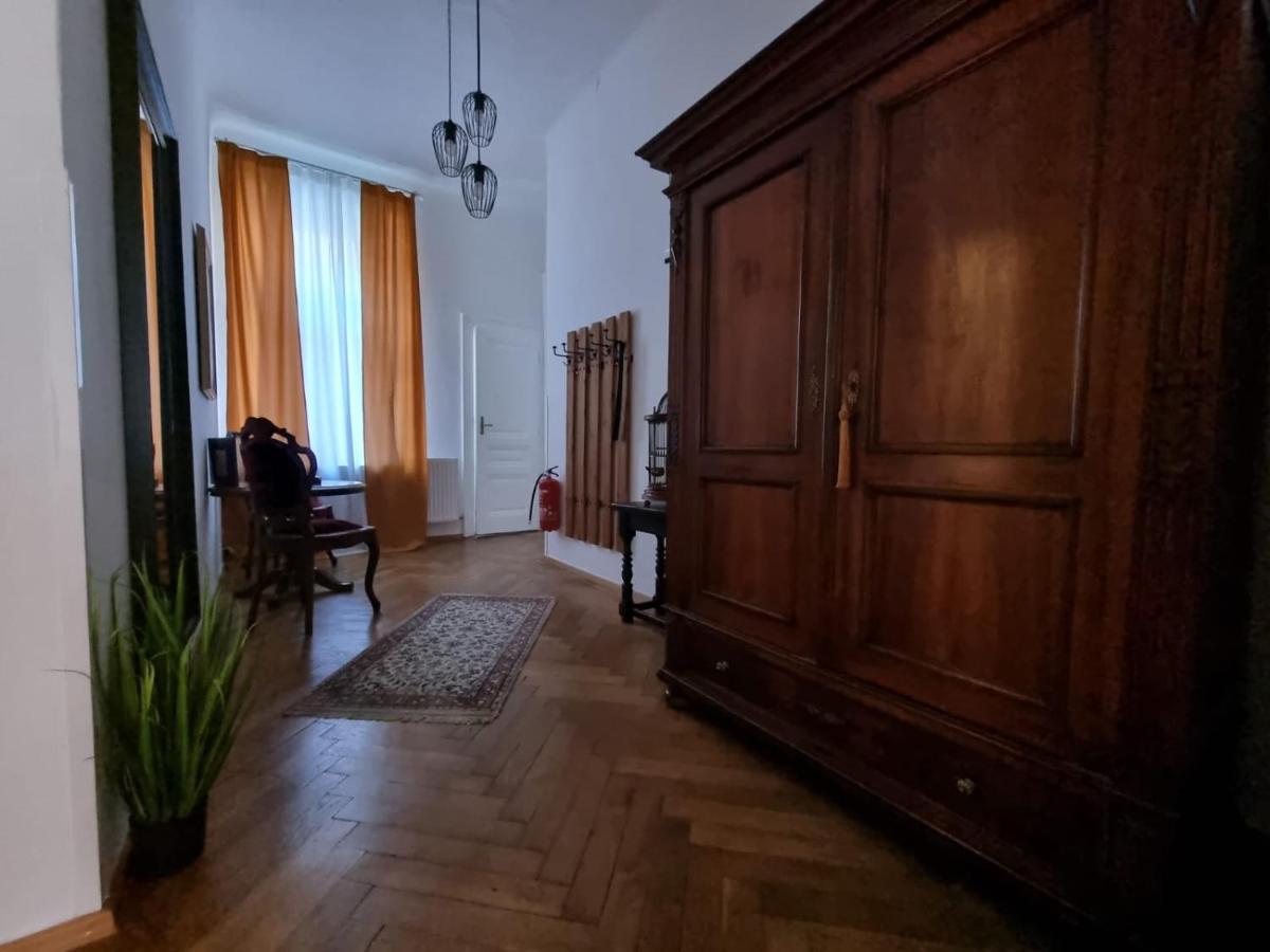 Apartment Art Nouveau