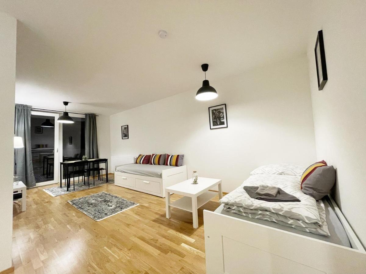 Muzeta11 - Modern Town With Balcony Apartment *