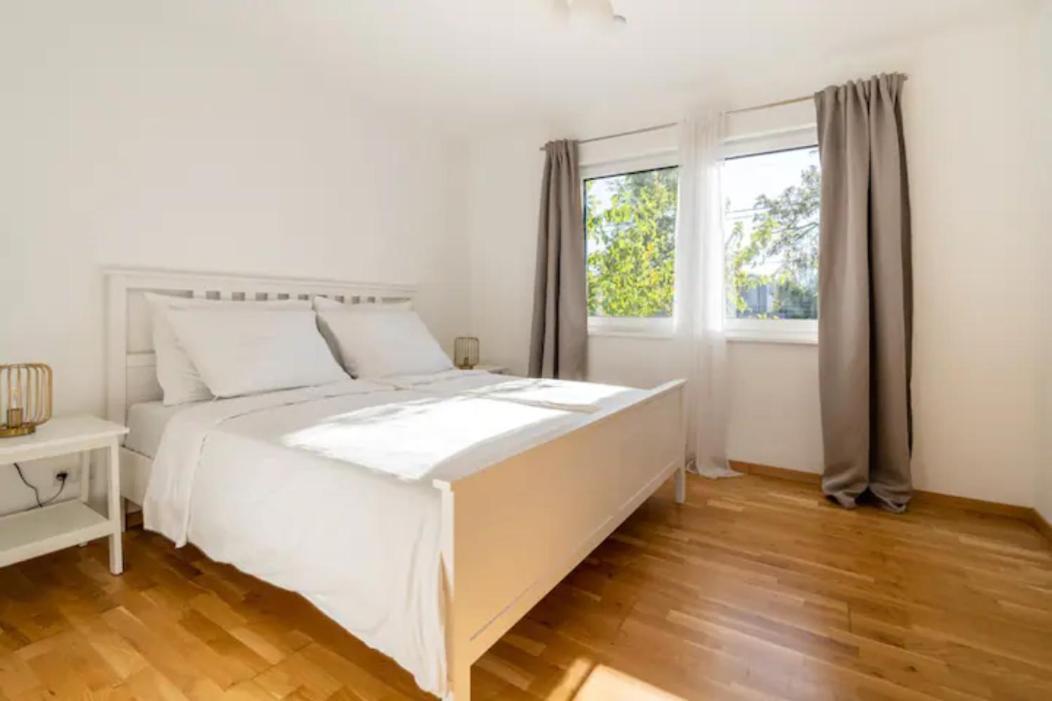 Near Lake Fully Furnished Beautiful *