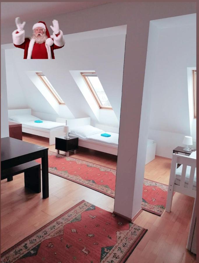 Ostello Favoriten-rooms *