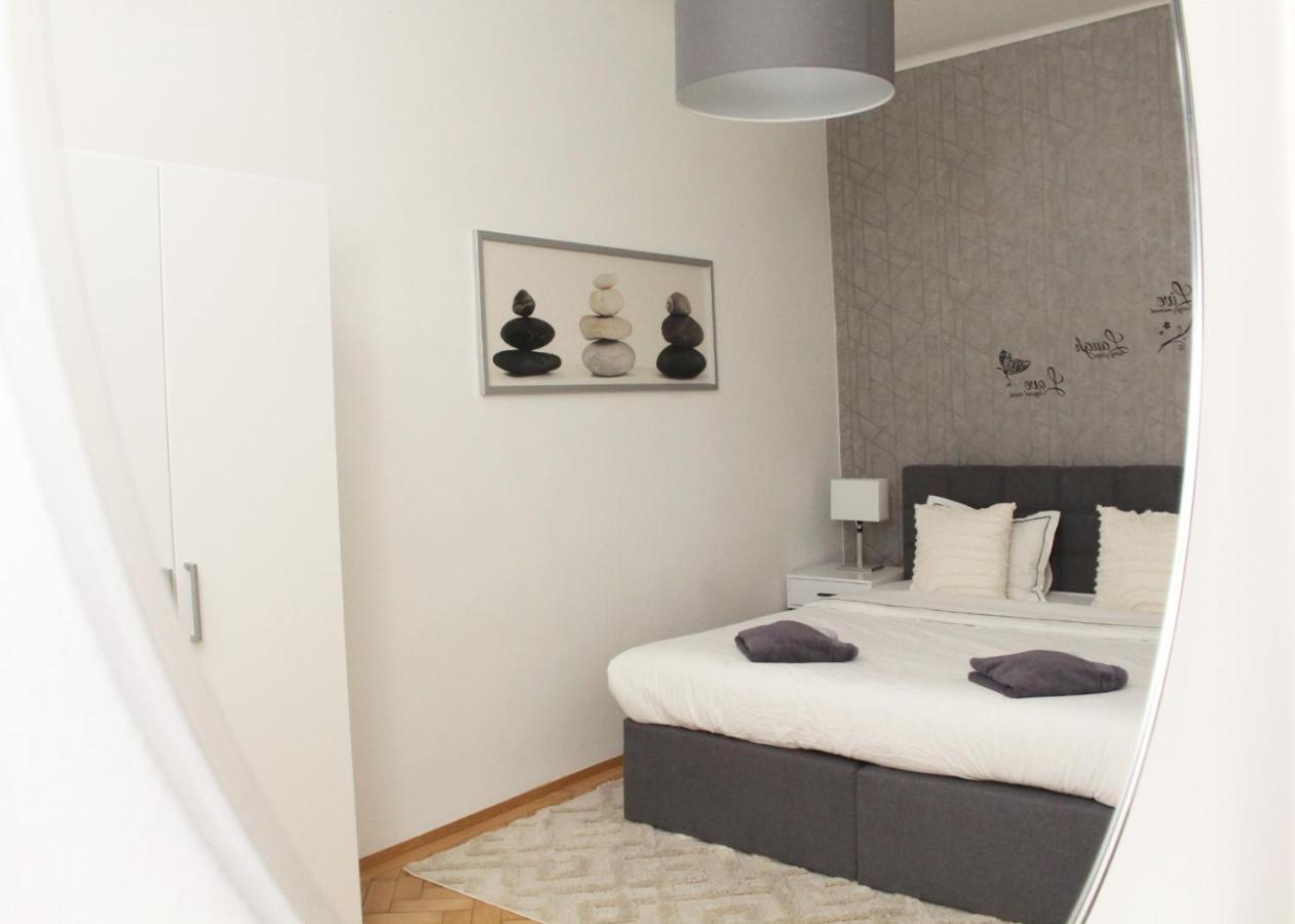 Apartment Orestaliving - On The Danube Canal Friedensbruecke