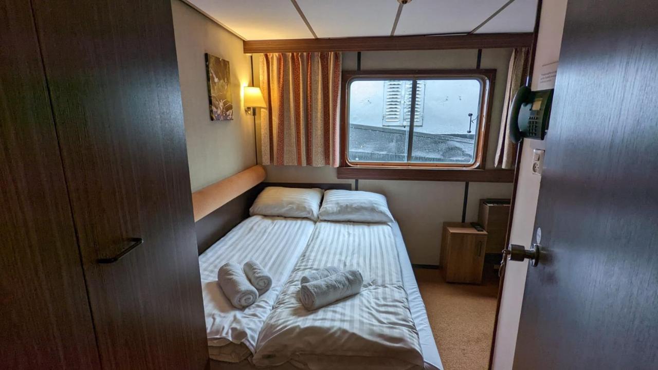 Ms Diana - Cruises Botel Viena