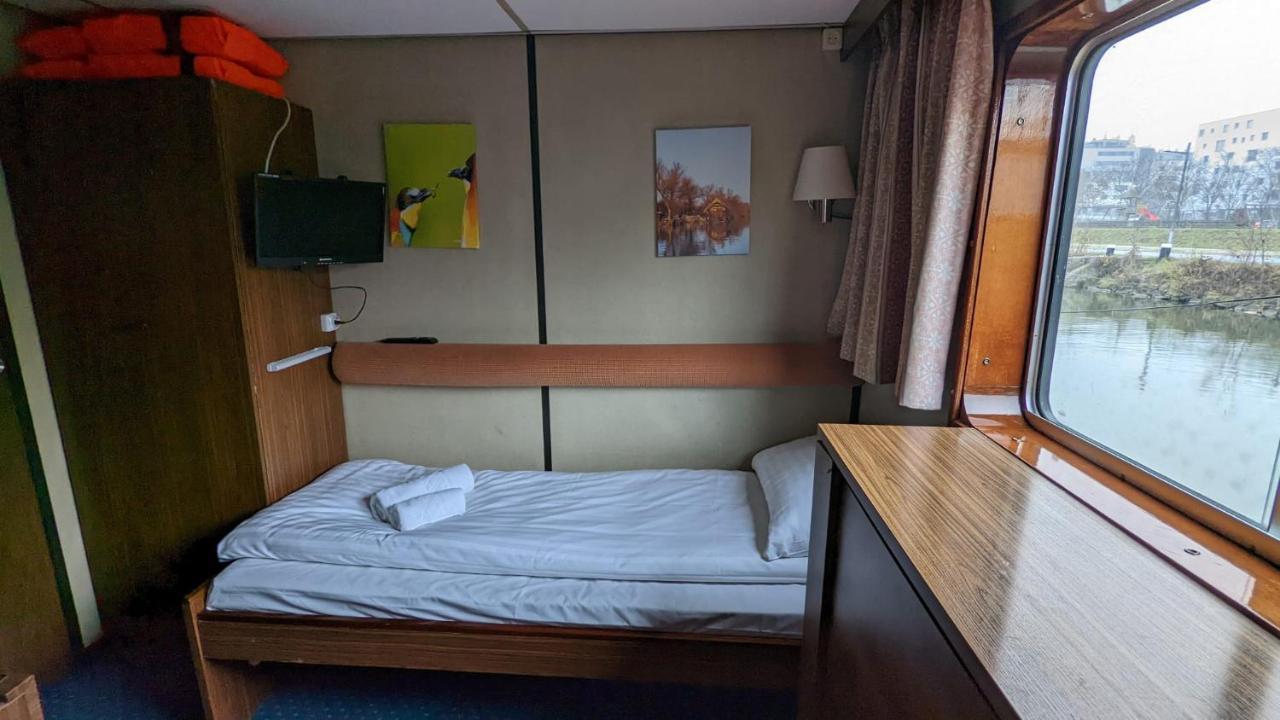 Ms Diana - Cruises Botel