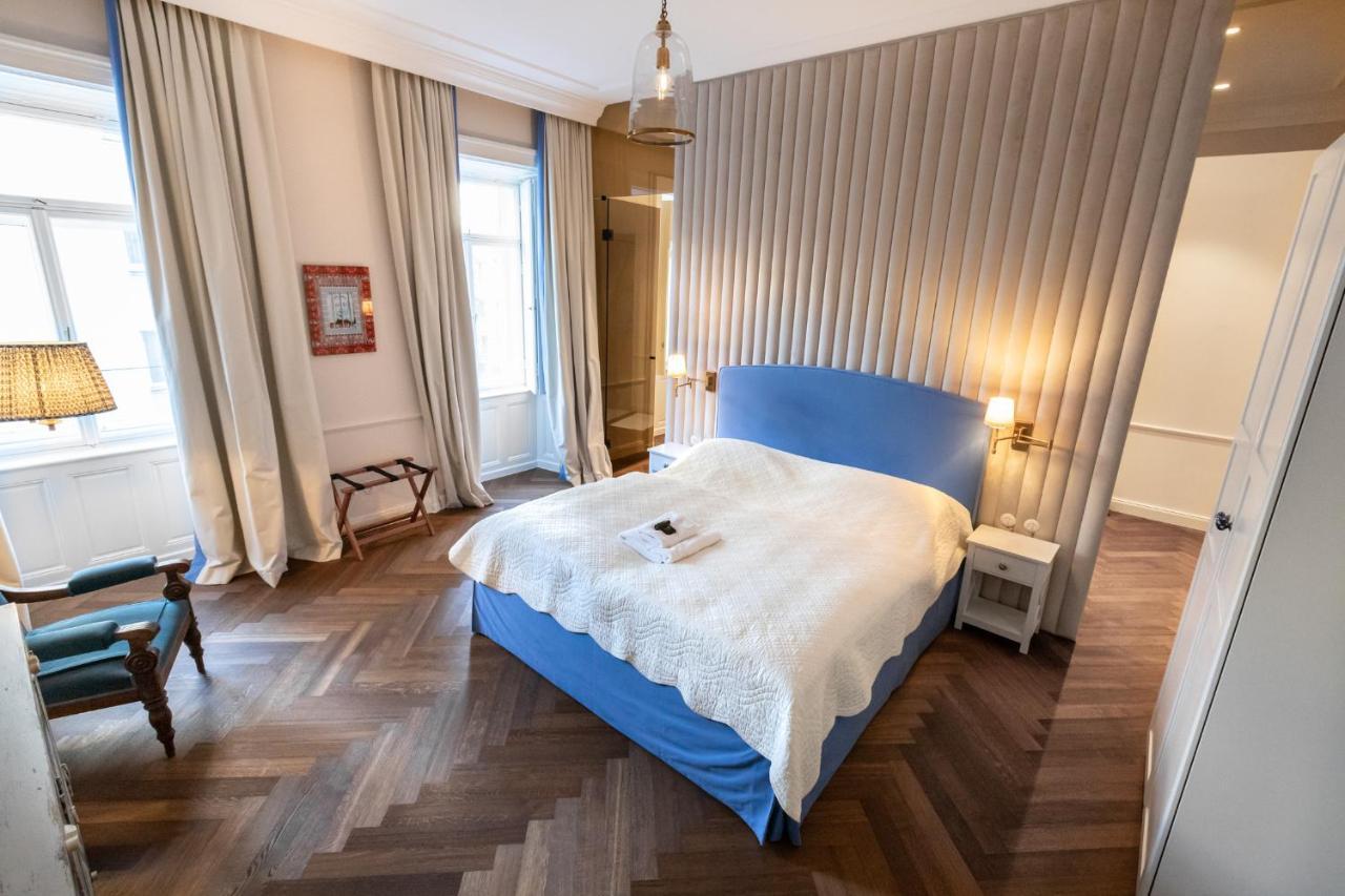 Noble Luxurious Palais *