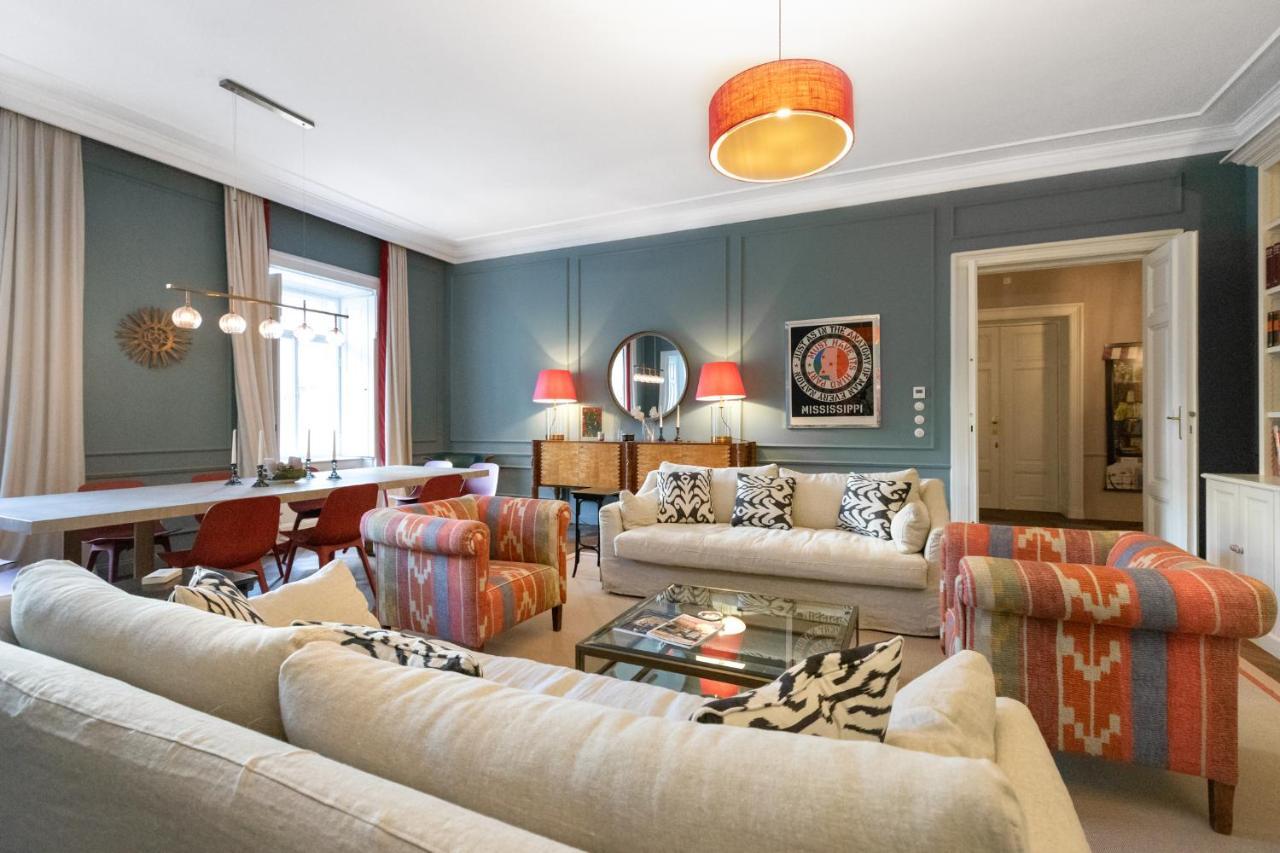 Noble Luxurious Palais *