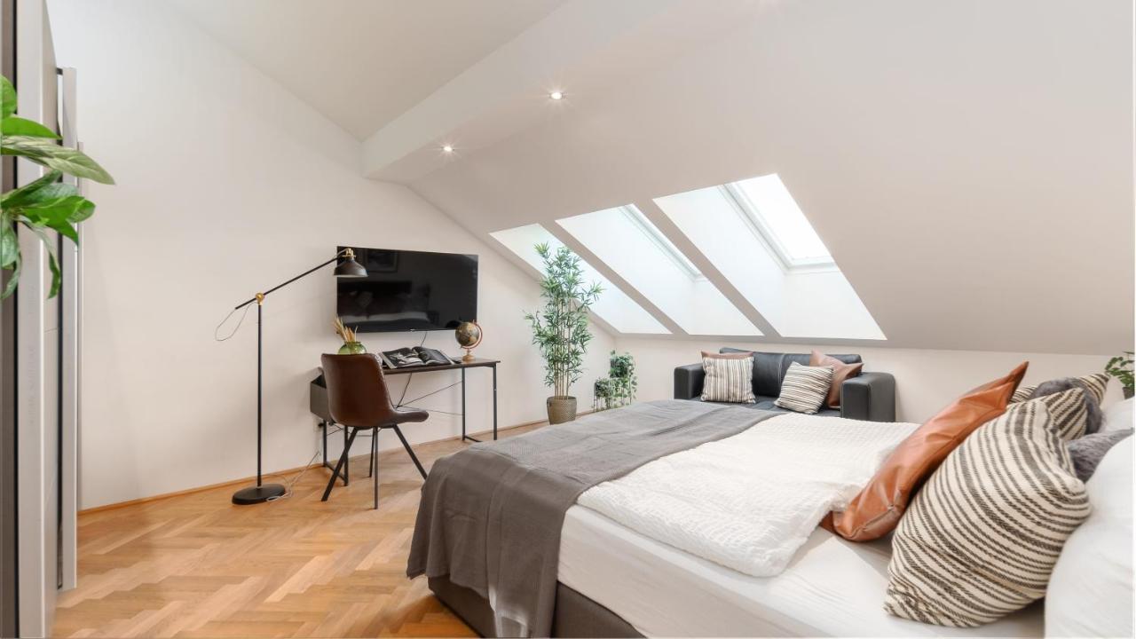 Stylish Apartments, 3 Min To U1 Reumannplatz, 2 Stations To Hauptbahnhof Vienna