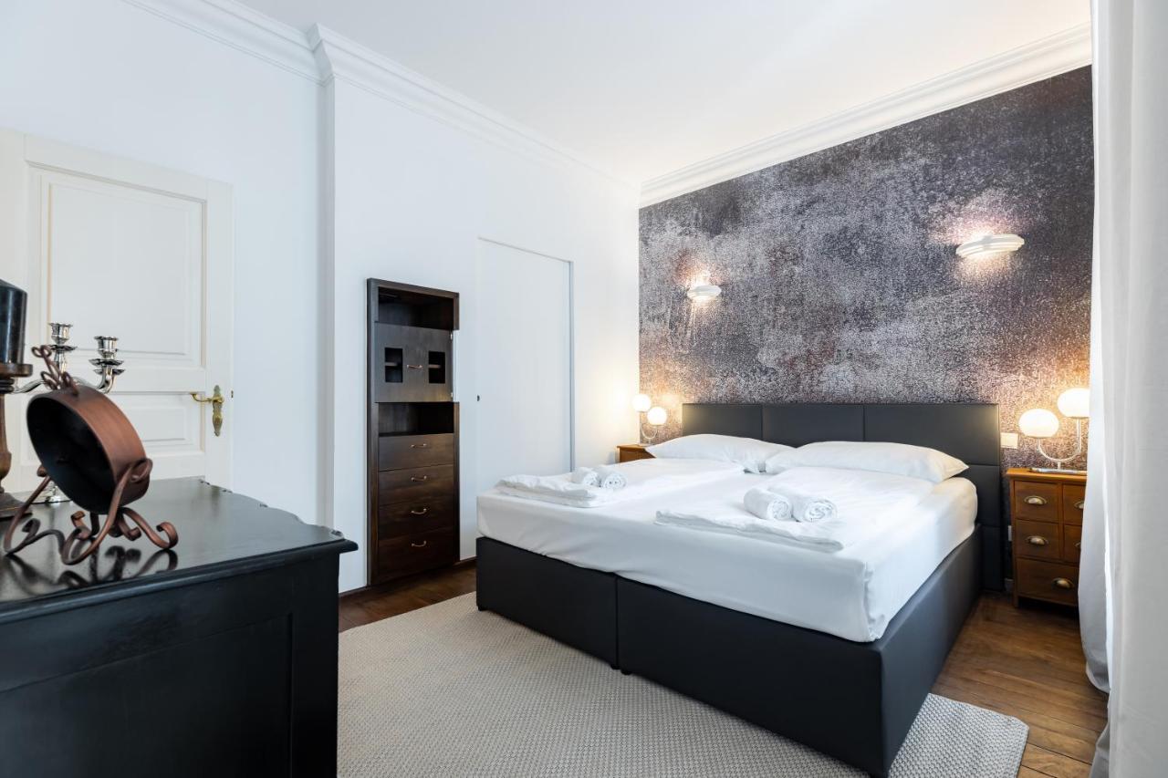 Apartment Luxury 2-bedroom 15 Min Away From Schonbrunn Castle *