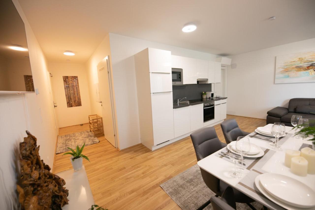 Schoenes Living Am Donauufer Apartment