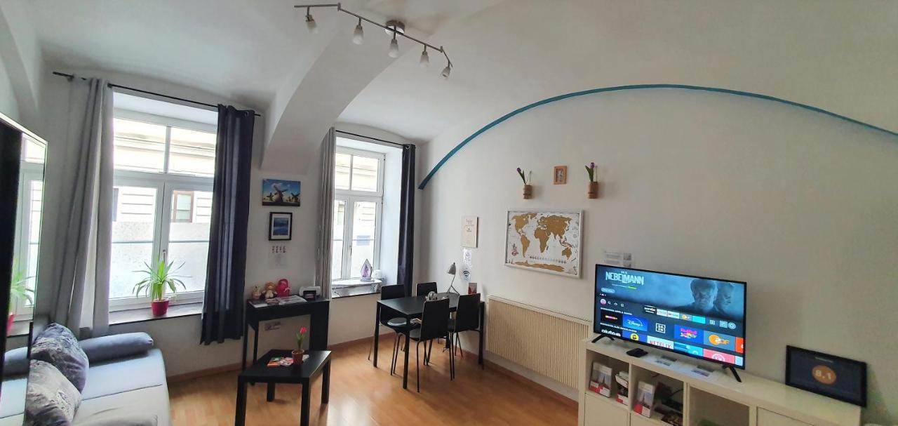 Msq Diana - 10 Min From Center - Free Coffee And Tea - High Speed Internet * Vienna