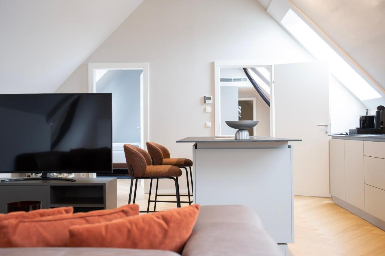 Blackhome Luxury Loft Apartment *