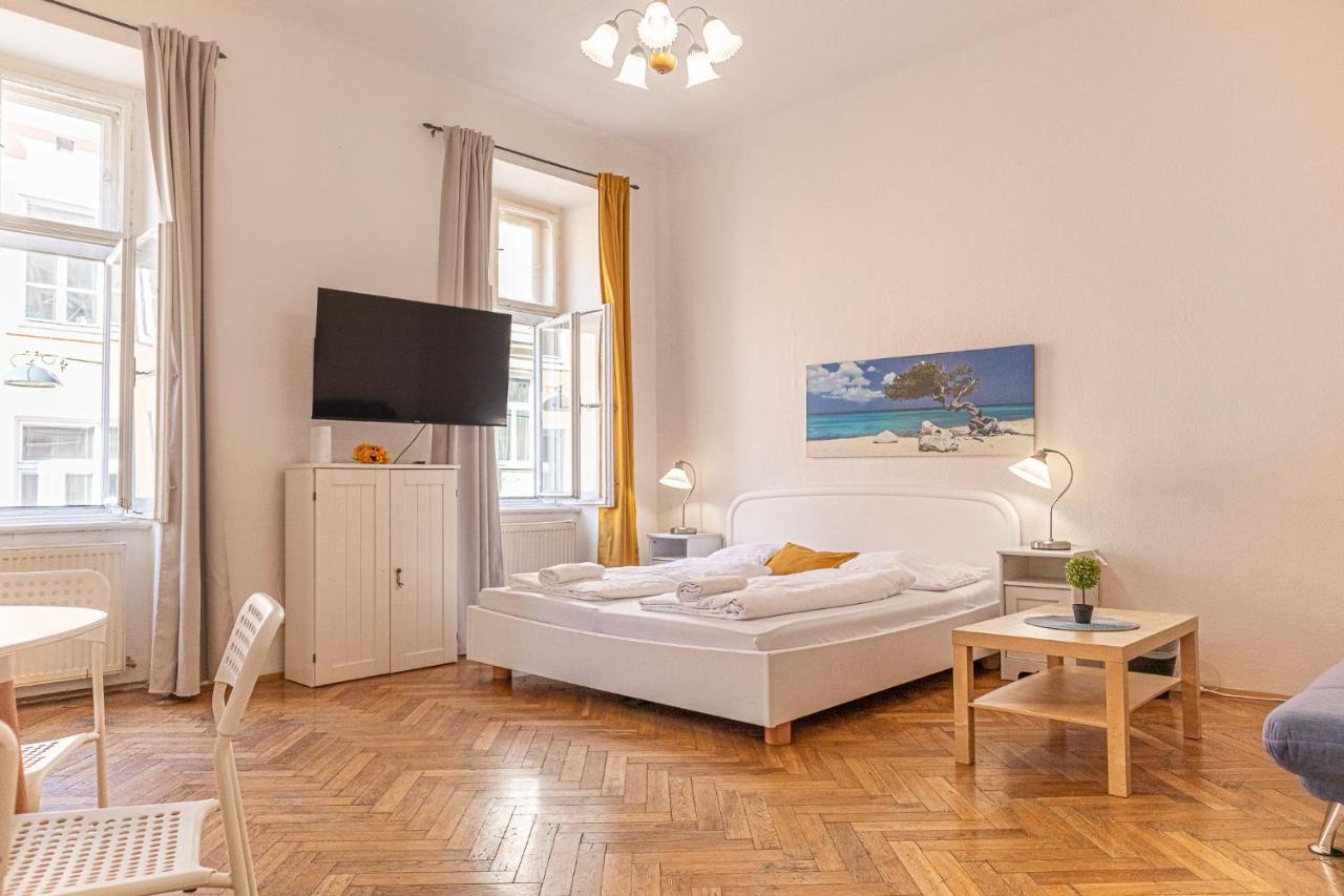 Peerles 2br Apt. Perfectly Situated&well Connected Apartment *