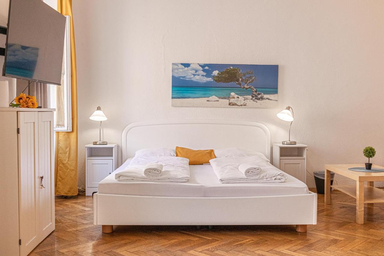 Apartment Peerles 2br Apt. Perfectly Situated&well Connected Vienna