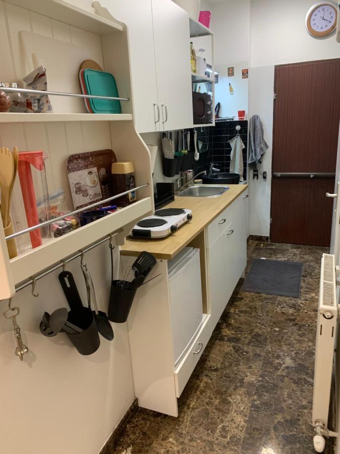 As Small As Caravans Apartment