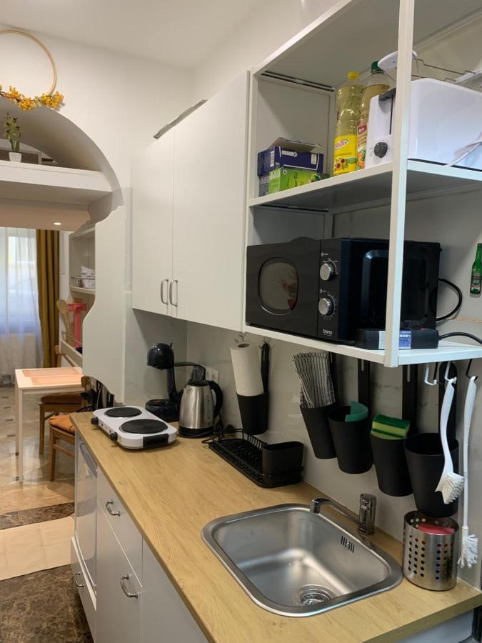 As Small As Caravans Apartment